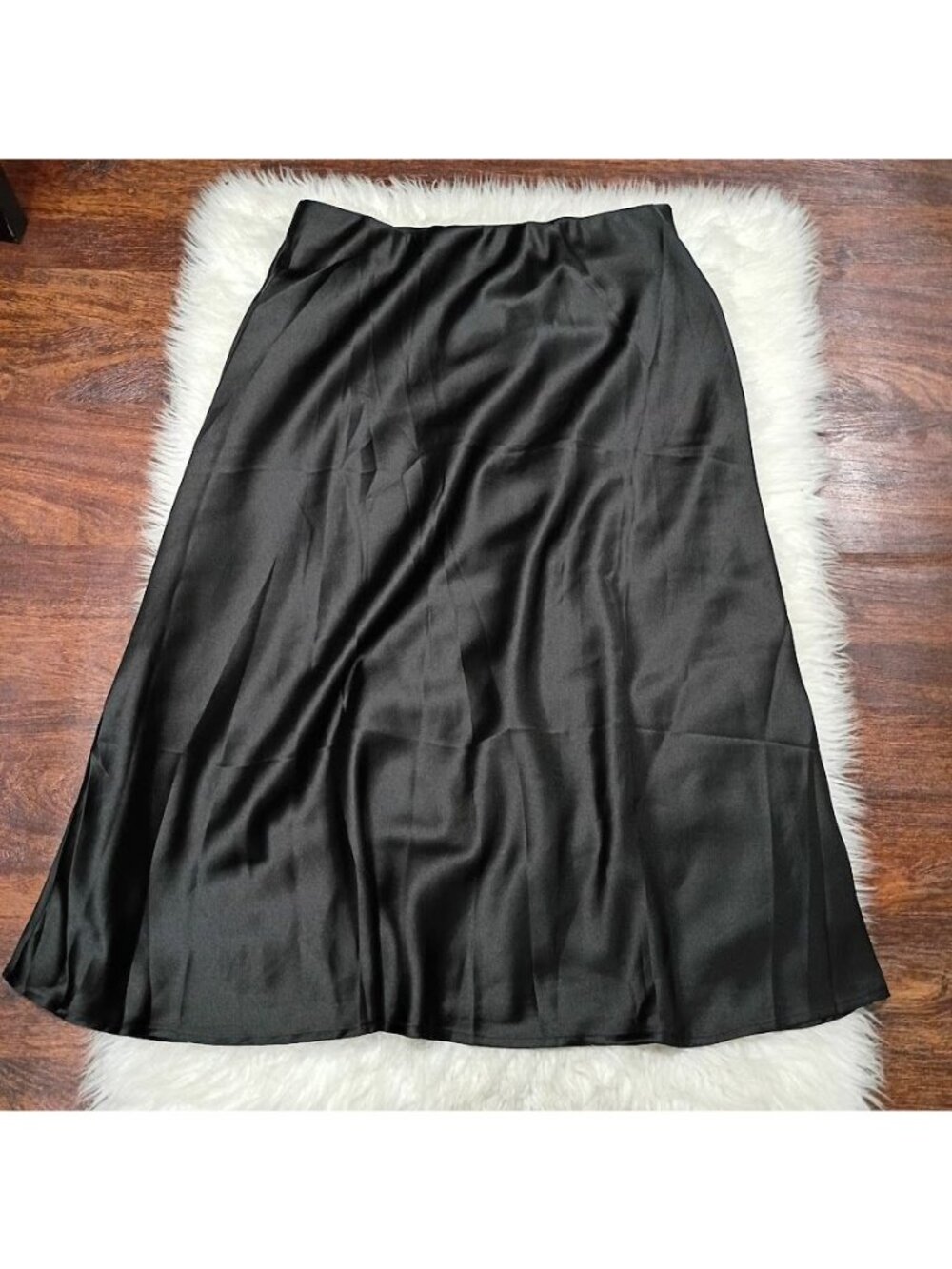 BTFBM Black Satin Midi Skirt Flowy A-Line Size L 96% Polyester 4% Elastane Mach - Picture 2 of 10